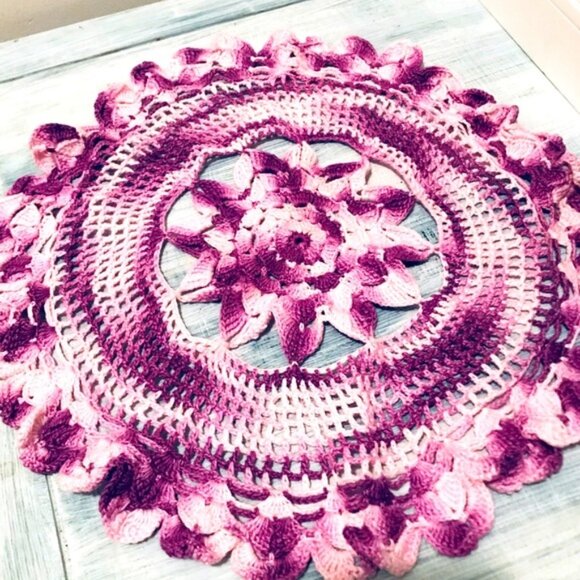 🌷͙ Large Beautiful White & Purple Handmade Doily! Table decor Doilies Placemat - Picture 1 of 4